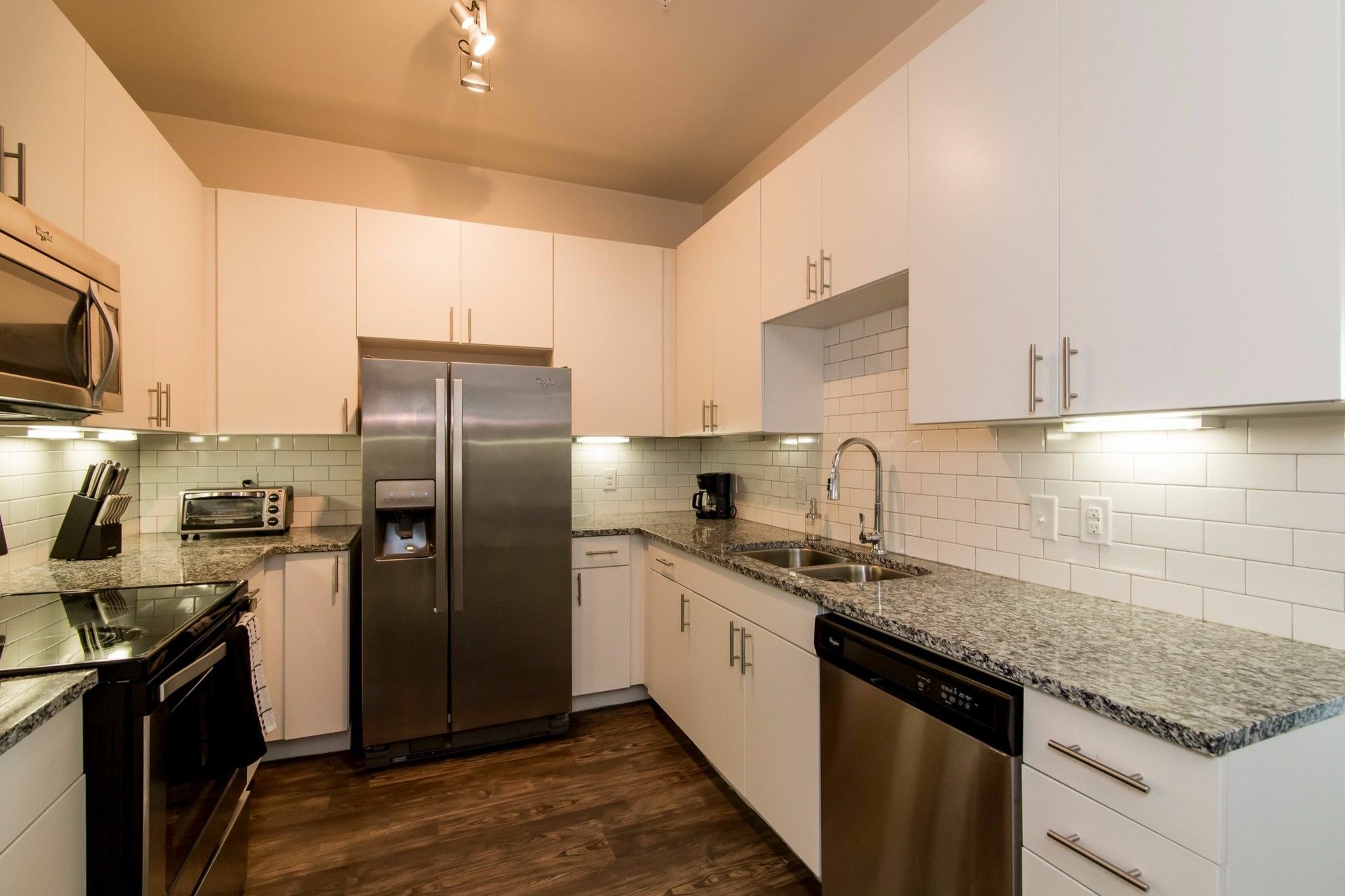6Th Street Exclusives By Yourent Austin Exterior photo