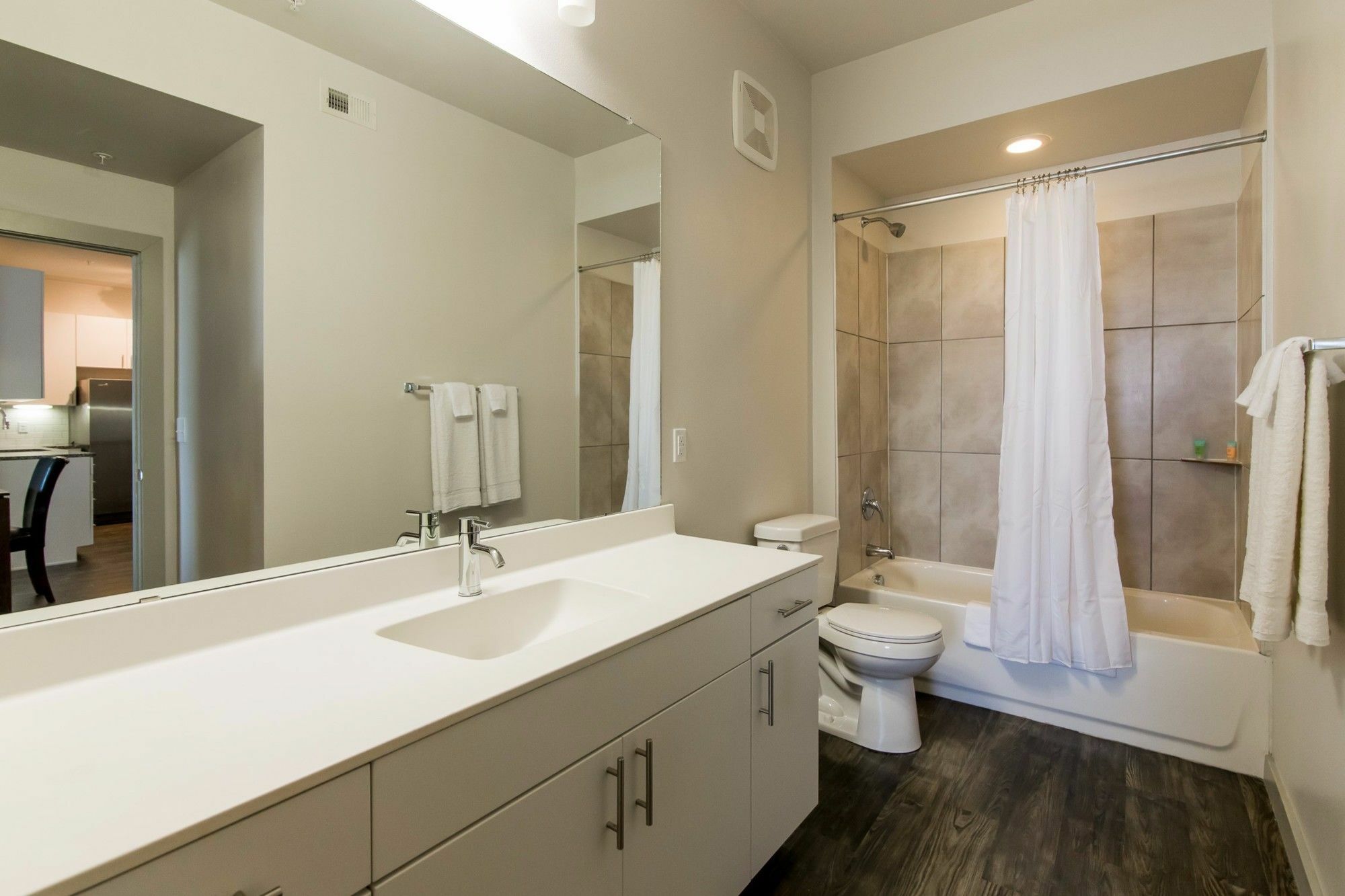 6Th Street Exclusives By Yourent Austin Exterior photo